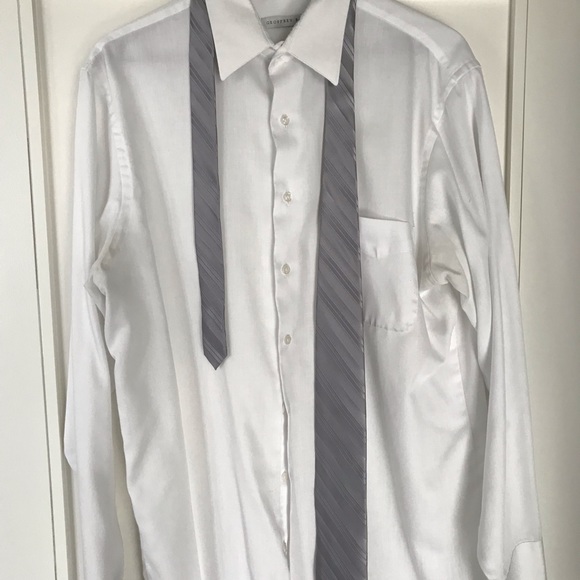 Like New! 100% Silk Perry Ellis Tie - Gray - Picture 3 of 5